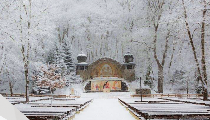 " Majd a két ünnep között" 